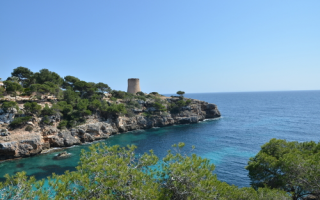 Calas De Mallorca Holidays